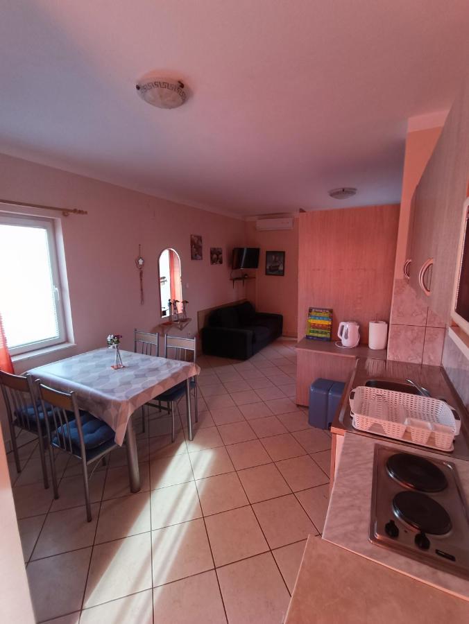 Studio Apartmani Zoric Šilo Extérieur photo